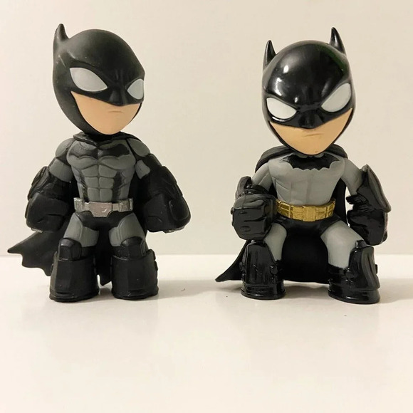 2015 Lot of 2 Funko Mini Batman Figures Arkham Knight 3 Inch Tall Toys - Picture 1 of 11